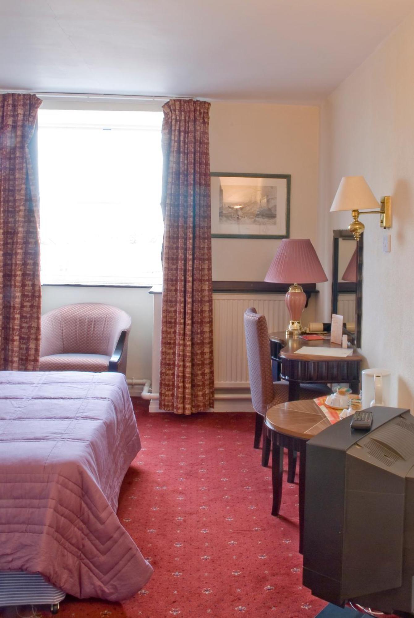 The Ashley Hotel Хейл Экстерьер фото